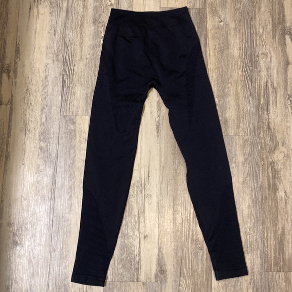 Alphalete Ozone Women’s Workout Leggings Black - Picture 9 of 14